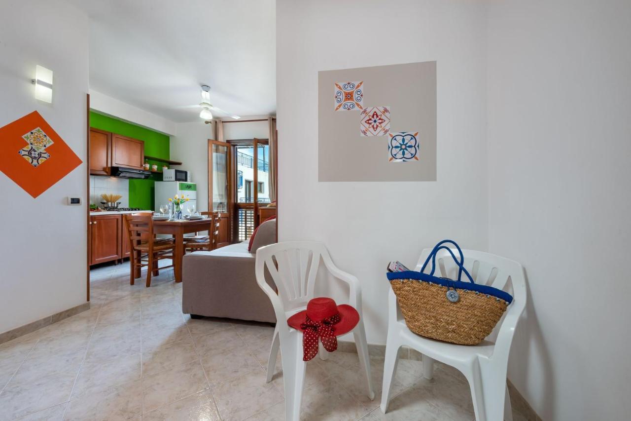 I Tre Golfi Beach Apartments ซานวิโต โลคาโป ภายนอก รูปภาพ