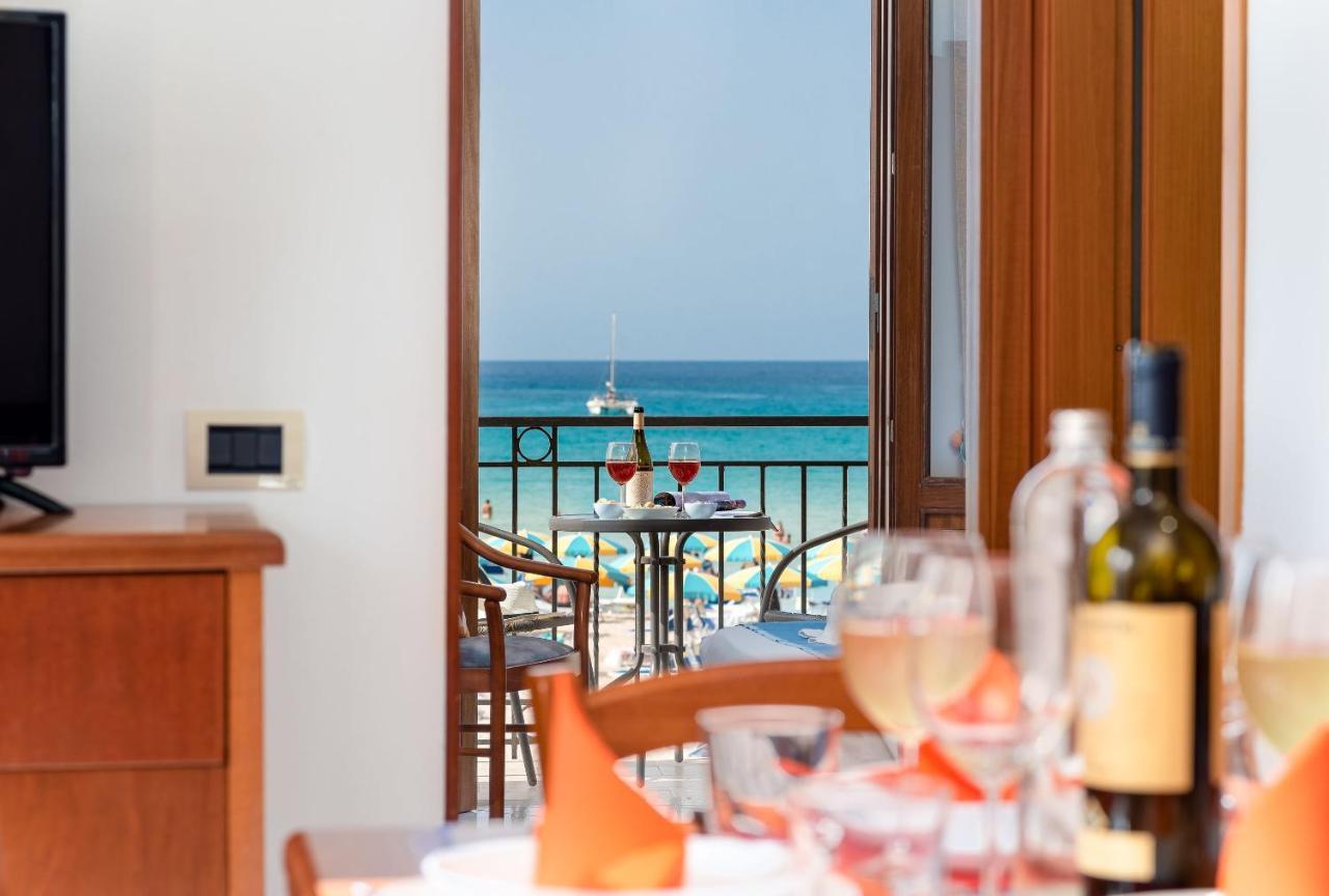 I Tre Golfi Beach Apartments ซานวิโต โลคาโป ภายนอก รูปภาพ